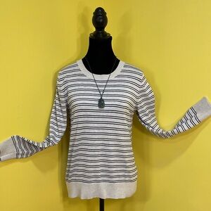 Banana Republic Black & Cream Striped Crew-Neck Sweater Size Small